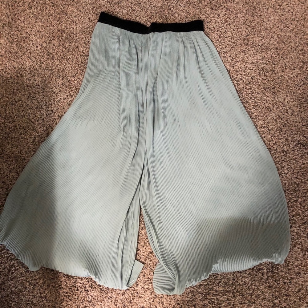 Stretchy pants, dress pants